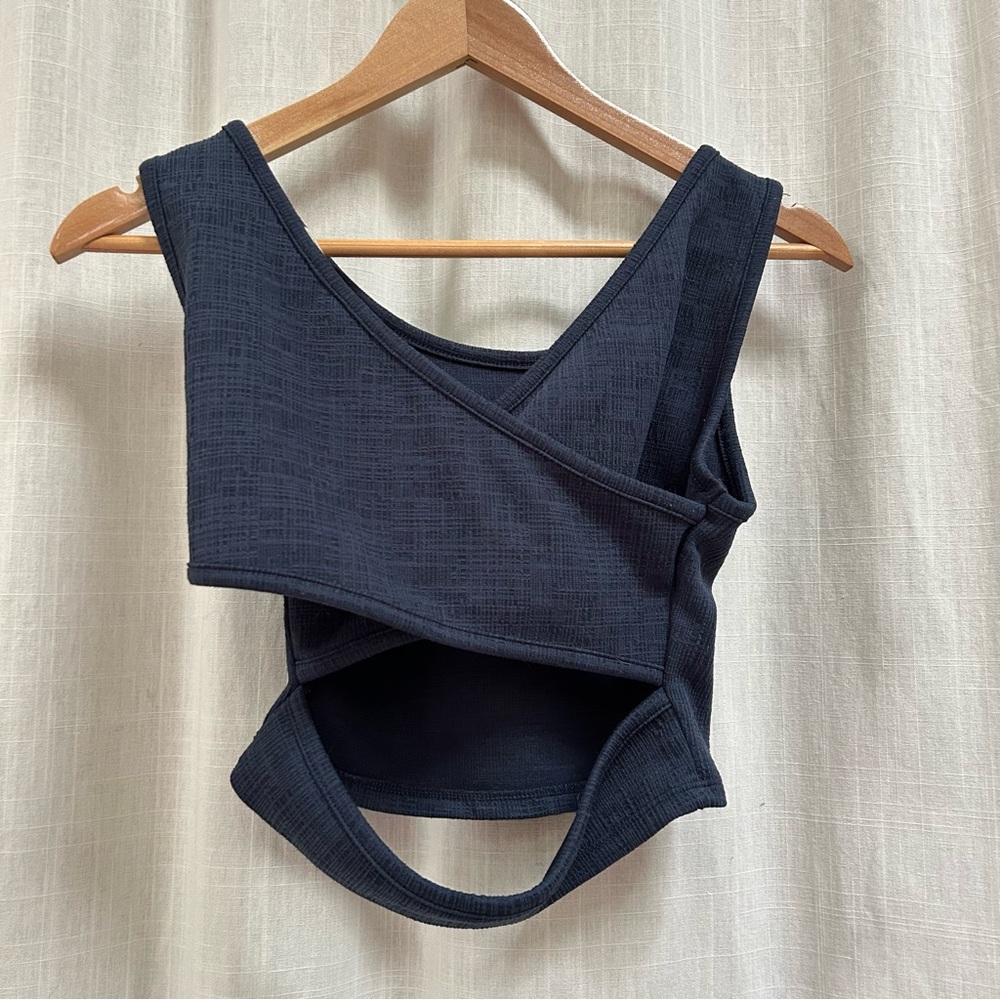 ROXY Women's Keepsake Crop Top Back Detailing, Size small Navy Blue - Picture 5 of 9